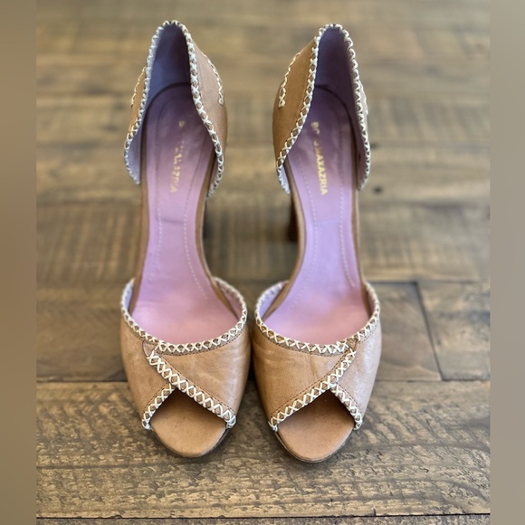 BCBG Max Azria Women’s Leather Heels - Size 8.5 - Picture 2 of 7